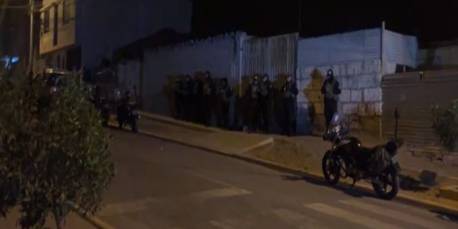 Varón fue apuñalado fuera de su casa